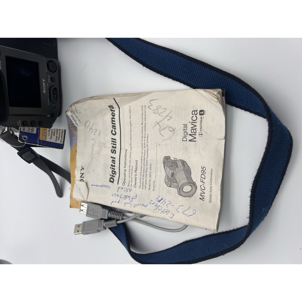 Sony Mavica MVC-FD95 2.1MP Digital Camera - Black & Metallic gray - Picture 6 of 9